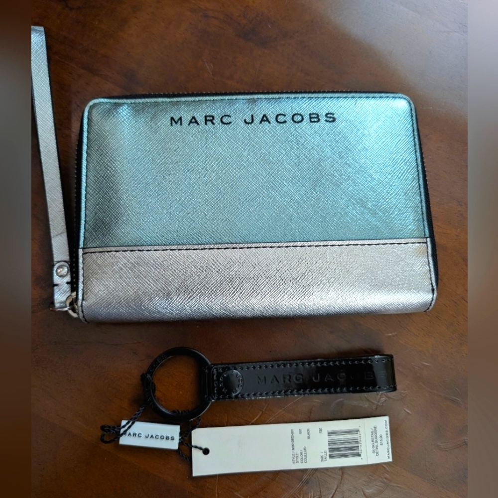 Marc Jacobs  Topaz/Silver Metallic Wristlet with Additional MJ Strap